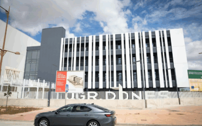 La Universidad de Granada y el acelerador de partículas prevén desarrollar modelos de IA generativa en un centro de alta computación